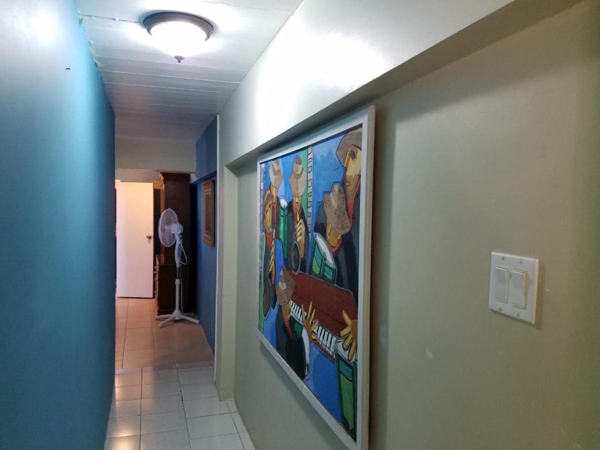 Bella Vista Vacation Apartment Монтего Бей Екстериор снимка