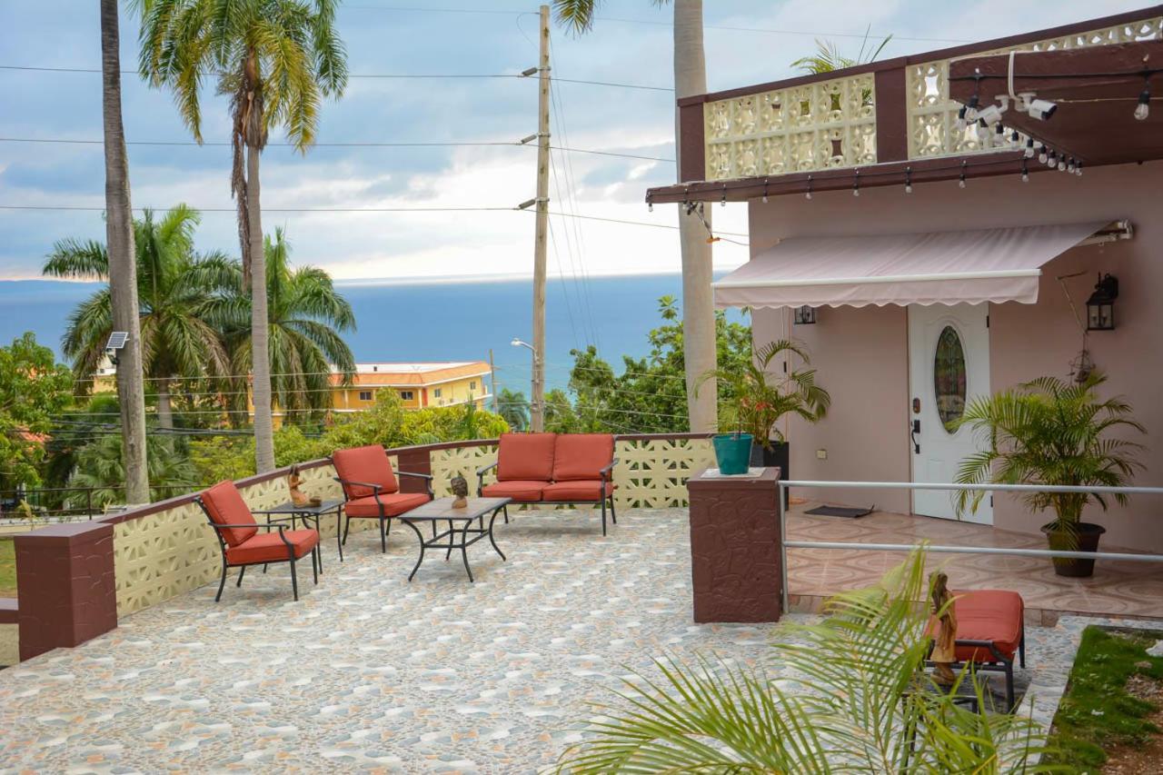 Bella Vista Vacation Apartment Монтего Бей Екстериор снимка