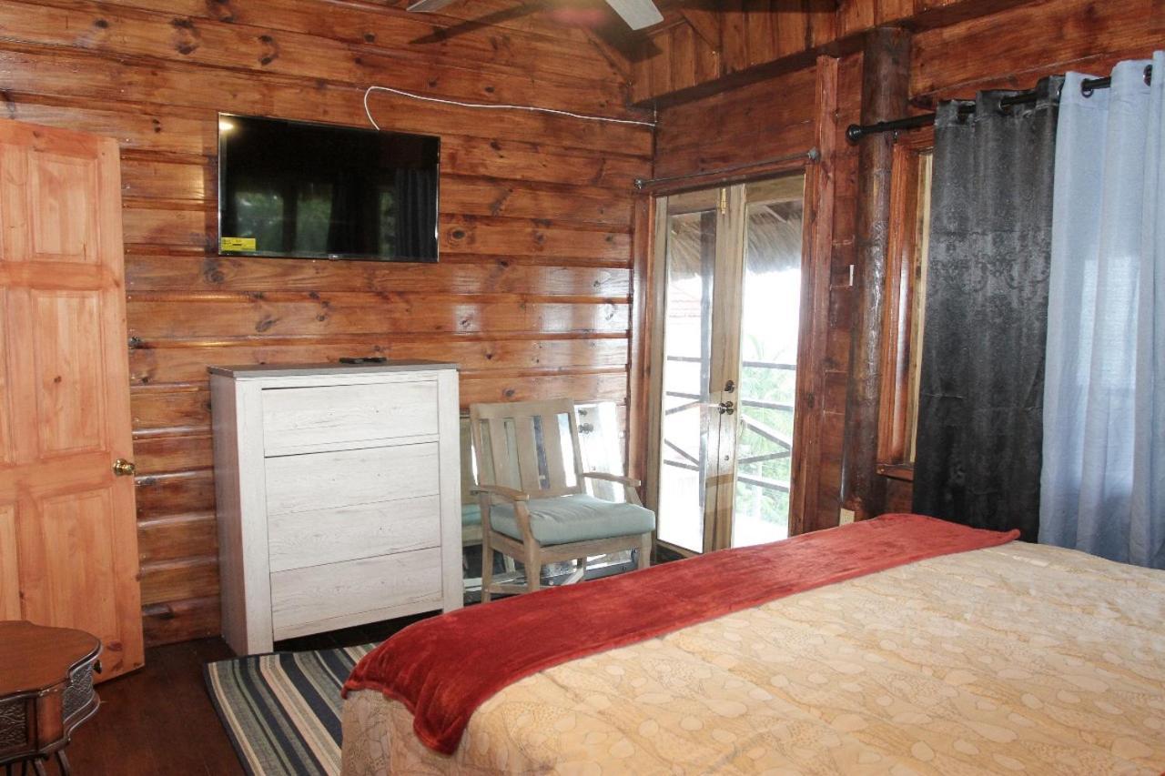Bella Vista Vacation Apartment Монтего Бей Екстериор снимка