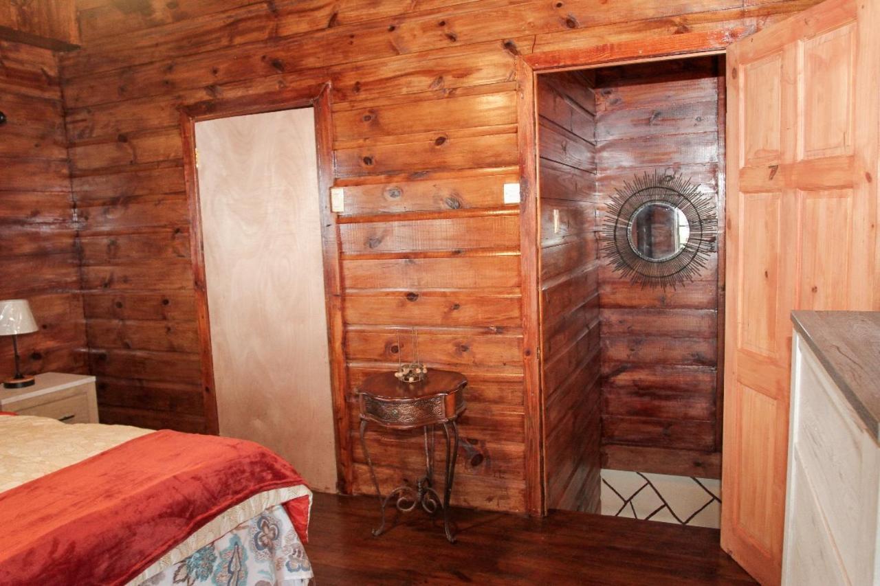 Bella Vista Vacation Apartment Монтего Бей Екстериор снимка