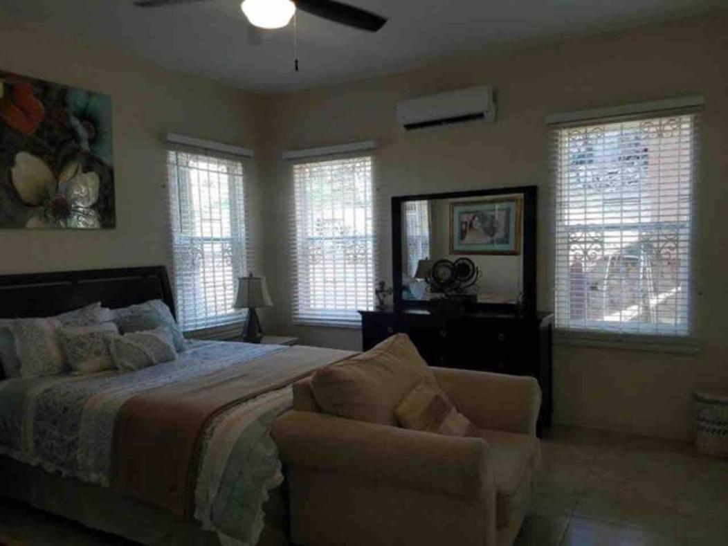 Bella Vista Vacation Apartment Монтего Бей Екстериор снимка