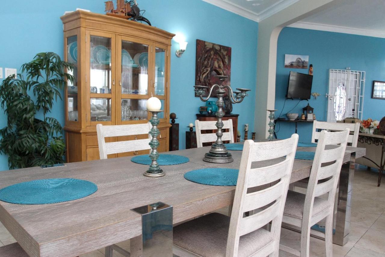 Bella Vista Vacation Apartment Монтего Бей Екстериор снимка